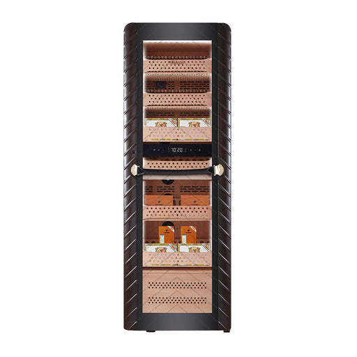 C8 Cigar Humidor front.jpg__PID:fc461418-f7e7-467c-b744-f3d75200bc7e